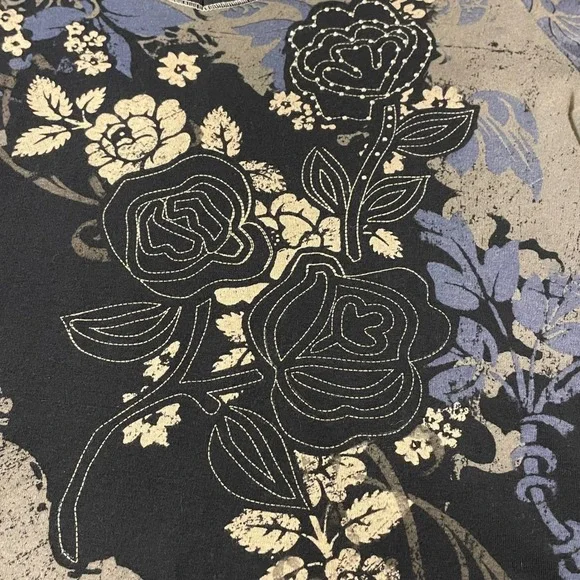 Vanilla Sugar Womens 1X Floral Lace Back Rhinestone 3/4 Sleeve V-Neck Top Gray - Picture 8 of 8